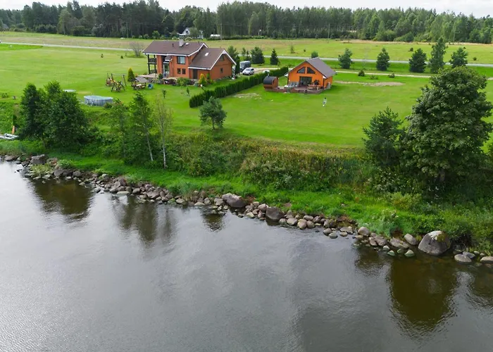 Kaljuranna Puhkemaja Tatil Evi