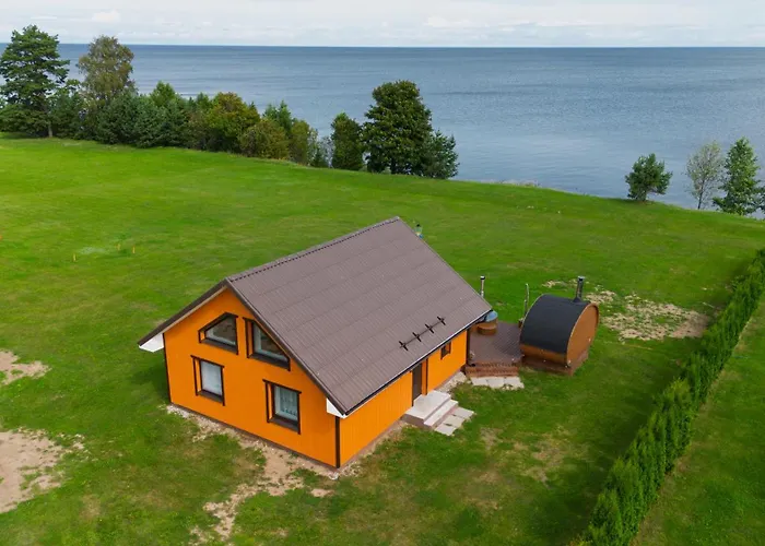 Kaljuranna Puhkemaja Tatil Evi